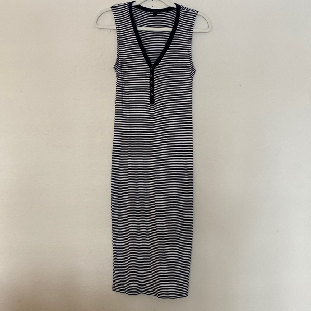 J CREW midi striped dress. V cut with buttons. XS
